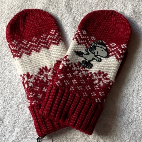 ⛸ ❄️⛸ COACH X PEANUTS MITTENS EITH SNOOPY ⛸❄️⛸ - Picture 10 of 16